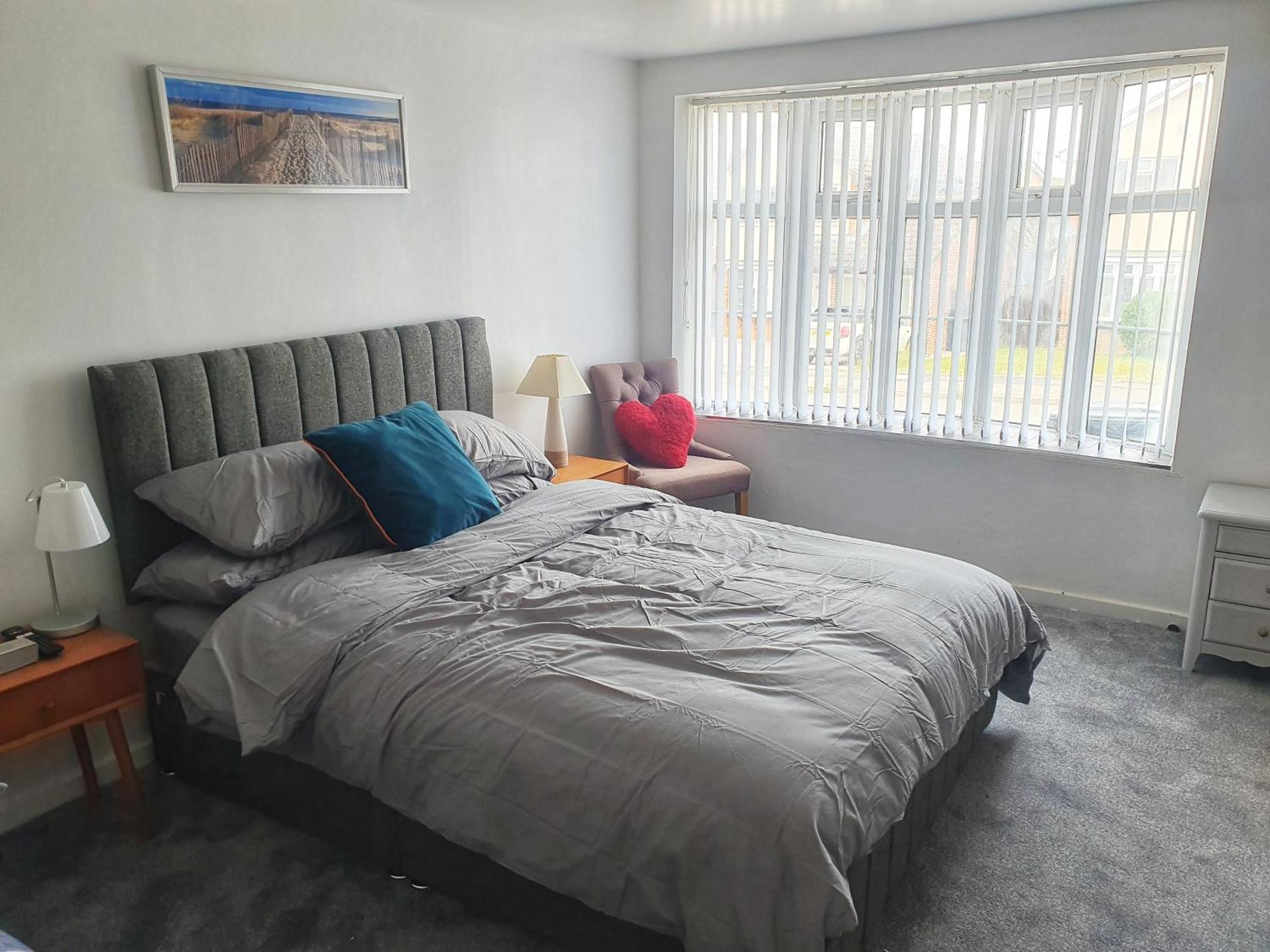 Modern Comfortable Quiet Self Contained Apartments ブラックリー エクステリア 写真